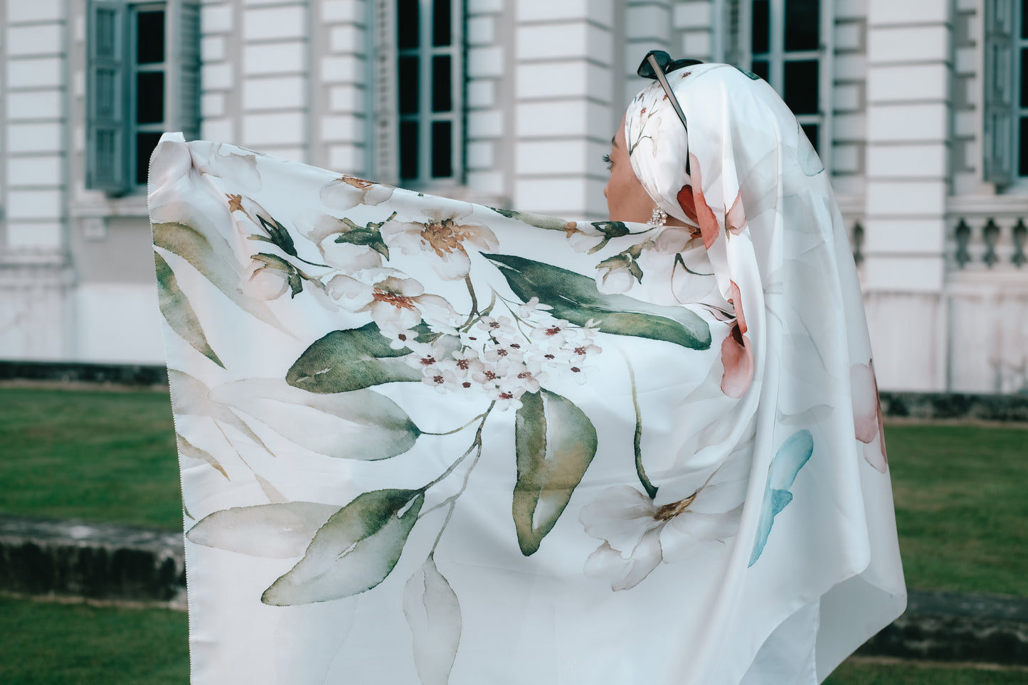 Darling Raissa [Satin Silk Shawl Series]