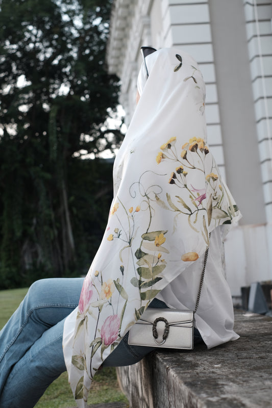 Darling Hana [Satin Silk Shawl Series]