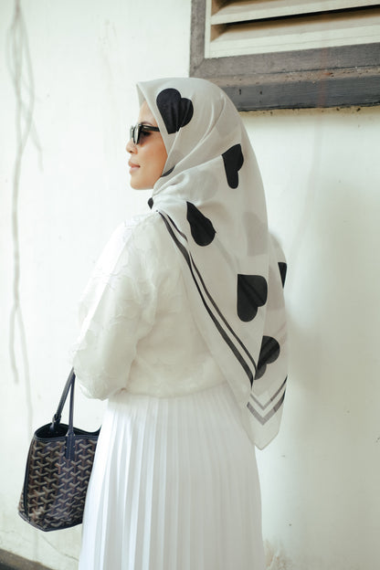 Hearts [Cotton Voile Square]