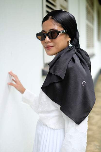 Crescent Stars [Embroided Satin Silk Shawl]